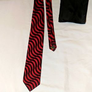 Angelino silk tie and pocket square
